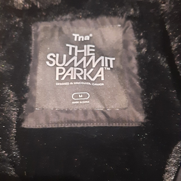 TNA Summit Parka - Picture 3 of 5
